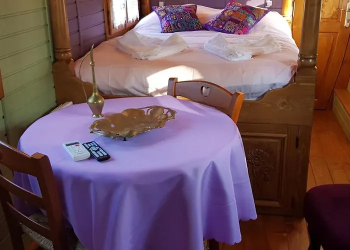 Roulotte Au Bois Cheri - Au Bois *